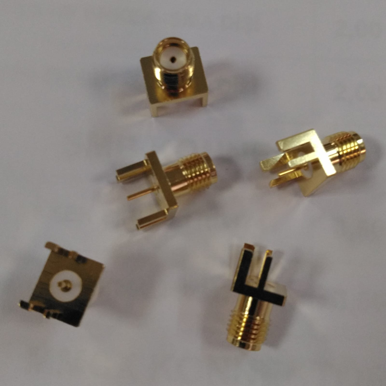 SMA DİŞİ PCB SIK KONNEKTÖR