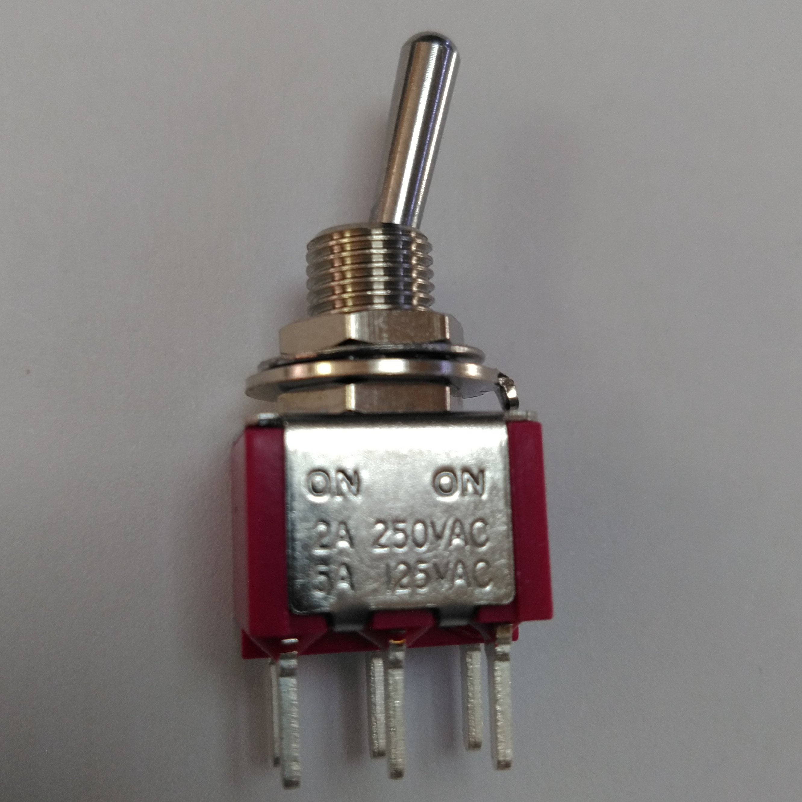 100DP1-T1 ON-ON 6 BAC.TOGGLE ANAHTAR