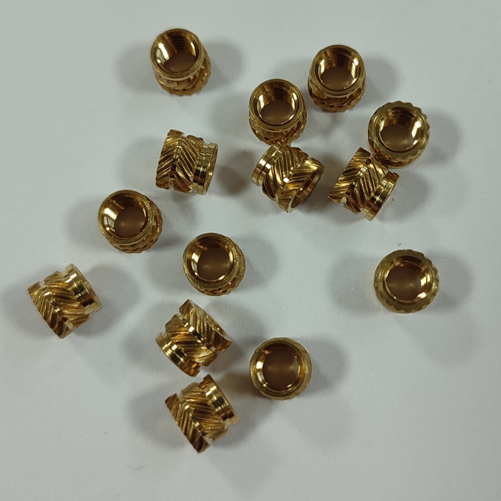 M5X5,8 mm IN-506 MUADİLİ Pirinç İnsert Somun 100 Ad.