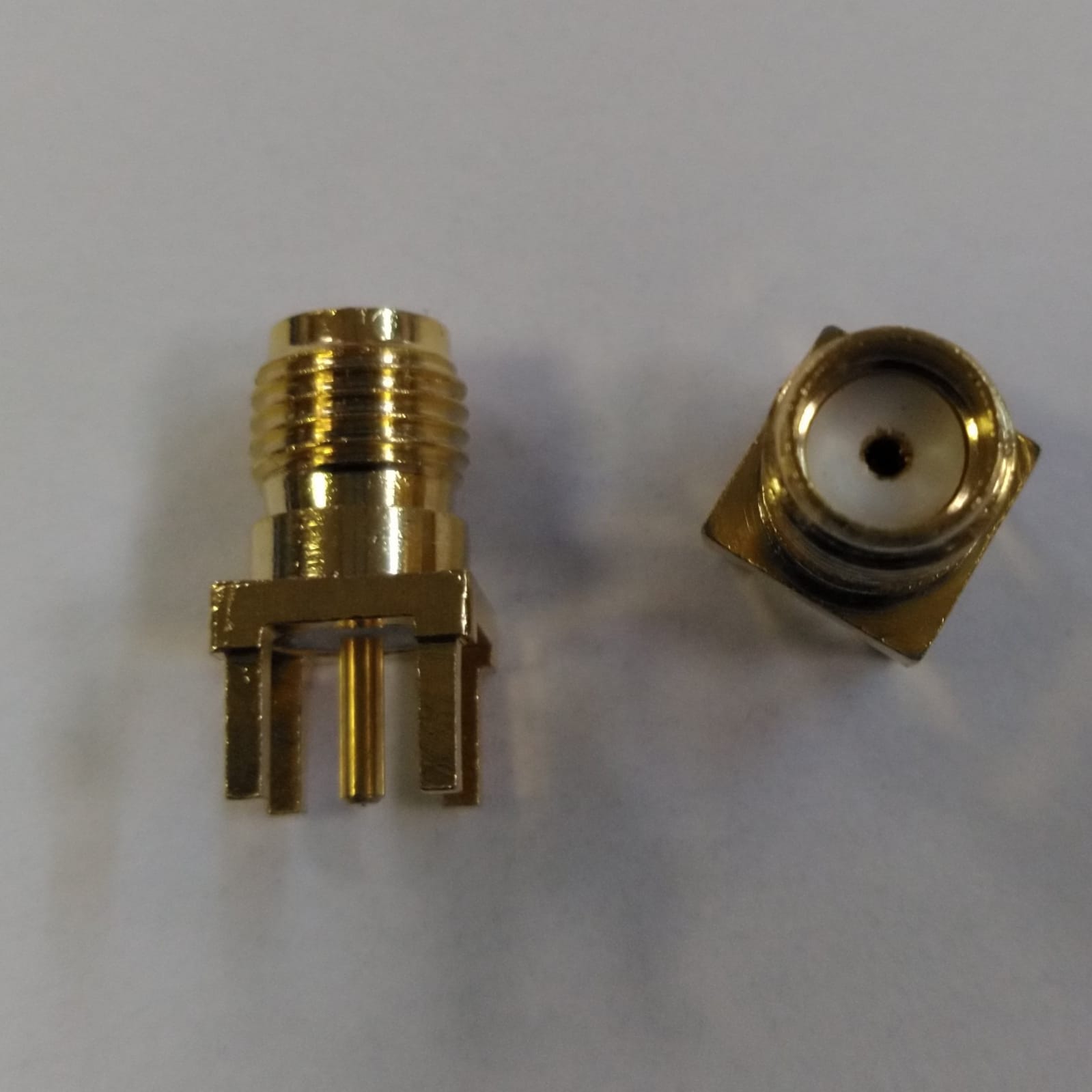 SMA DİŞİ PCB KONNEKTÖR