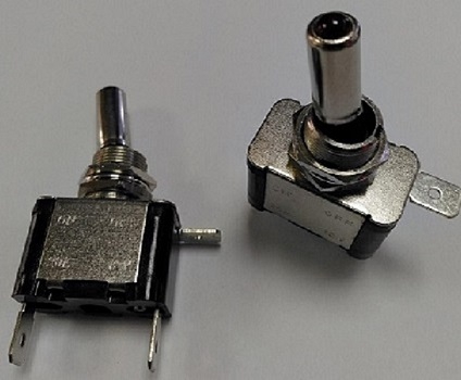T901-11 IŞIKLI (12V) POWER TOGGLE ANAHTAR ON-OFF